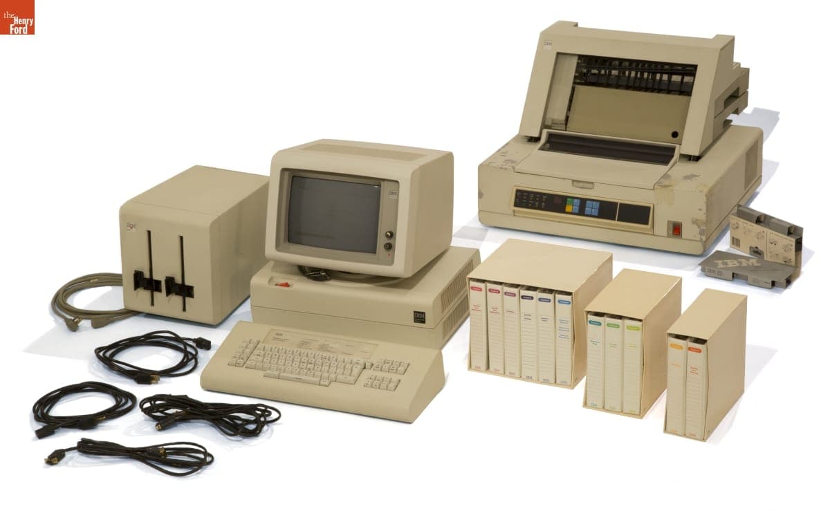 IBM Displaywriter Word Processor and Printer, 1983