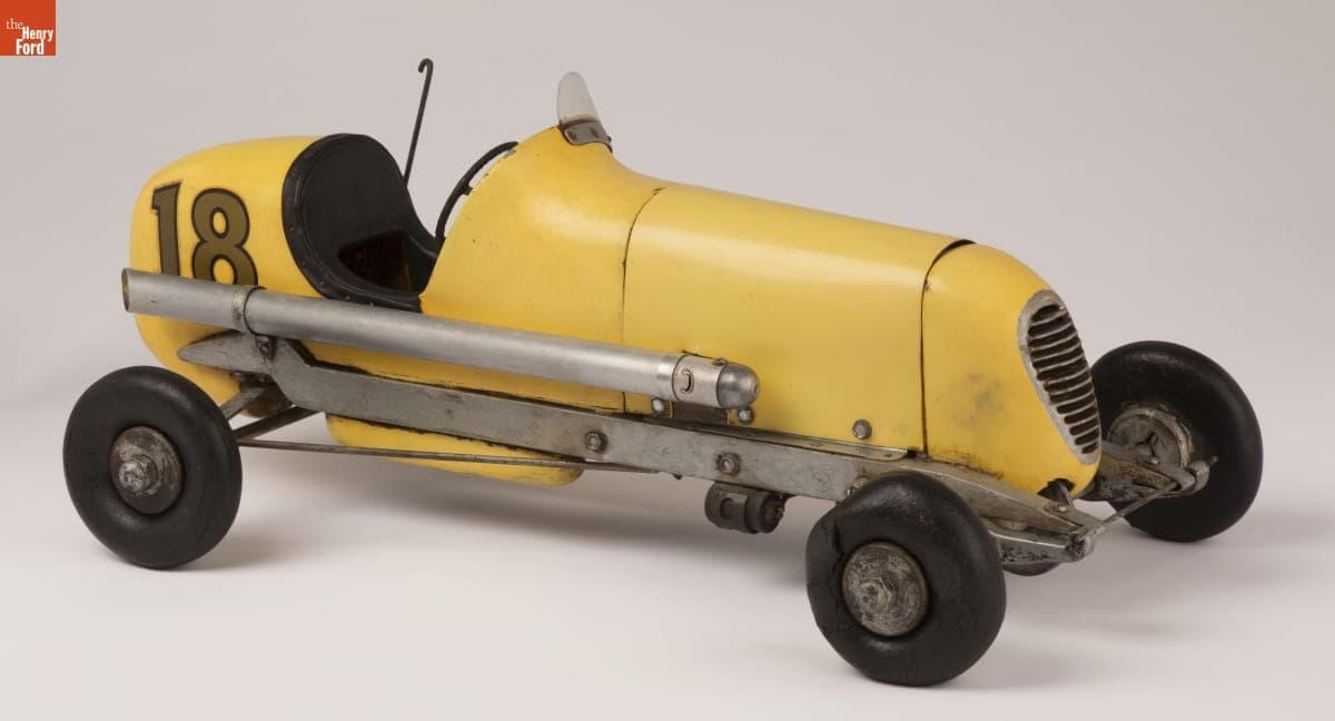 Bunch "Speed Demon" Gas-Powered Racing Tether Car, 1938-1939