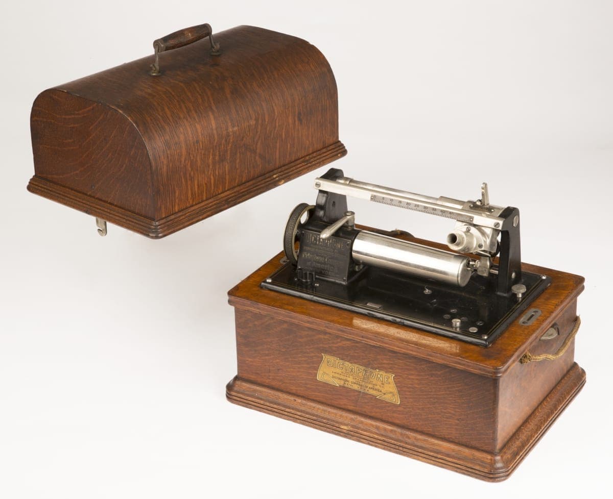 Dictaphone, circa 1908