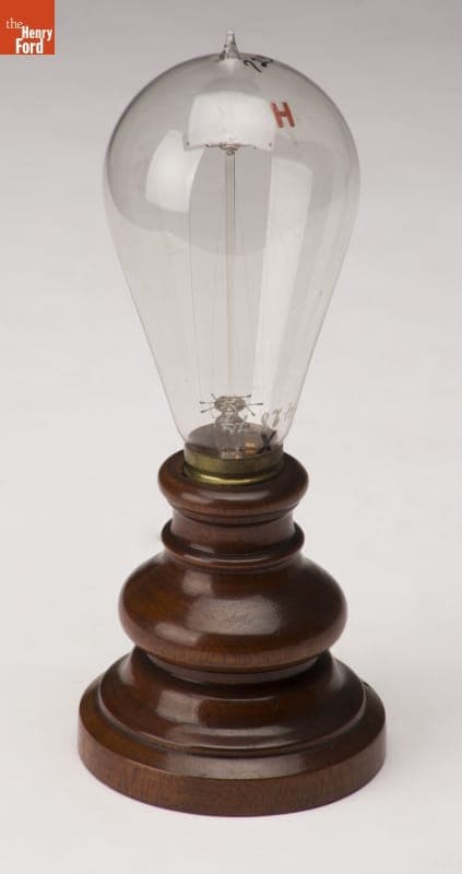 A.E.G. Tungsten Lamp, 1907