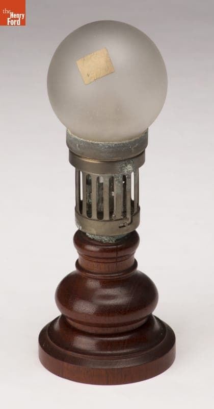 A.E.G. Nernst Lamp, 1902