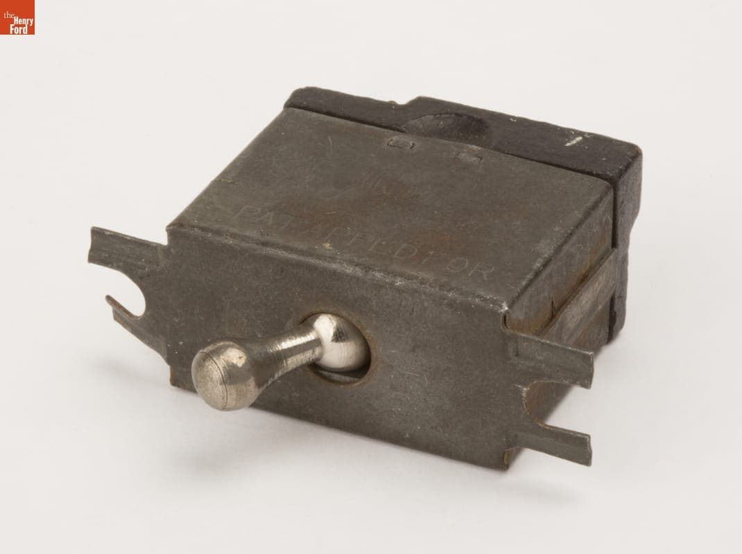 Hubbell Toggle Switch, 1917-1920