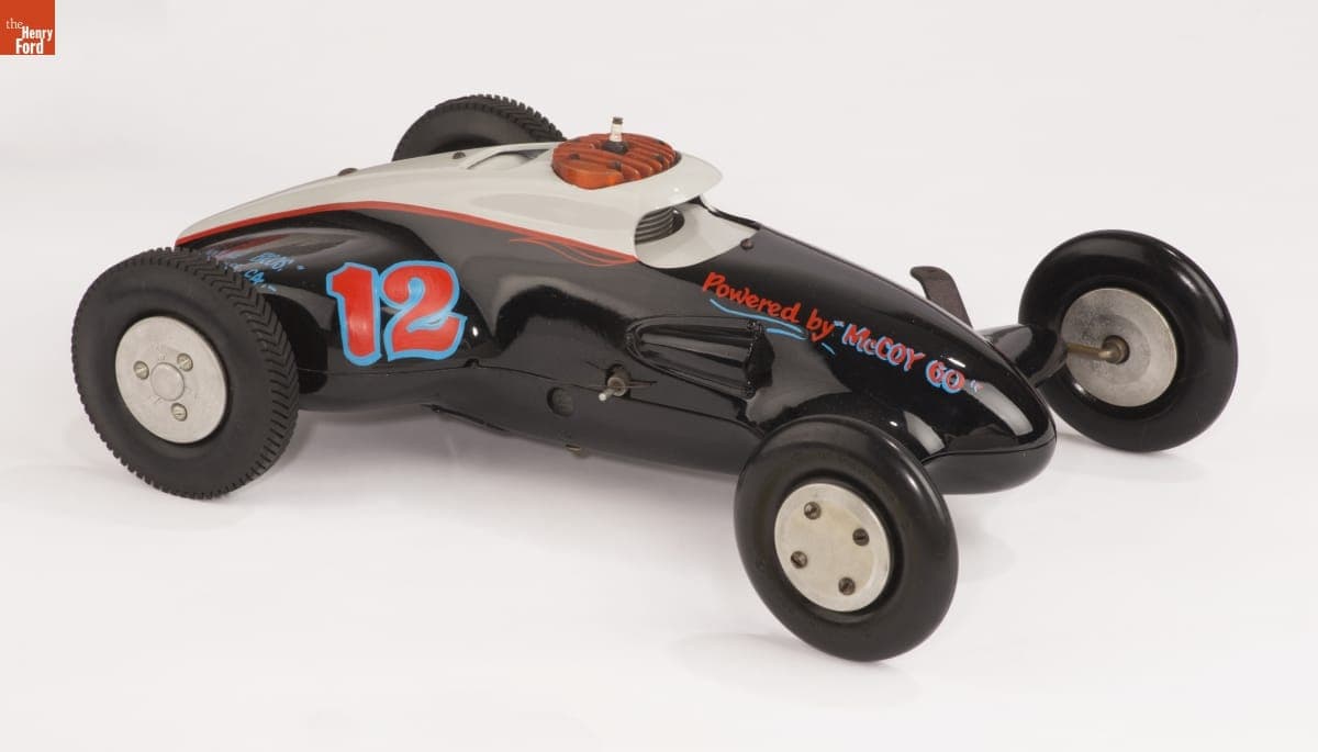 Dooling "Streamliner" Gas-Powered Racing Tether Car, 1941