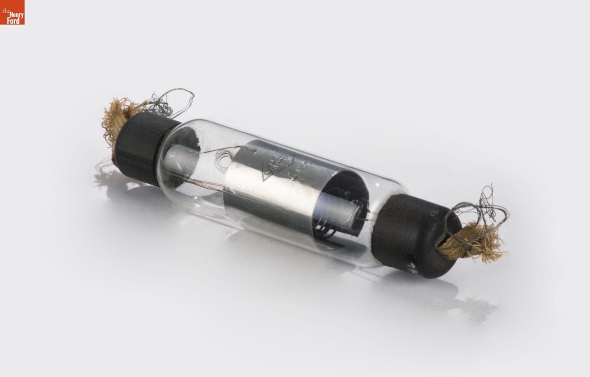 Amalgamated Wireless Electron Tube, 1920