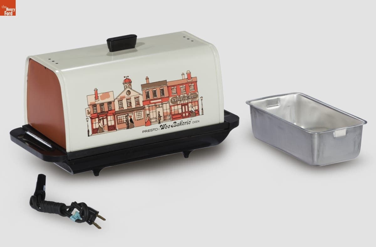 Presto WeeBakerie Oven, circa 1980