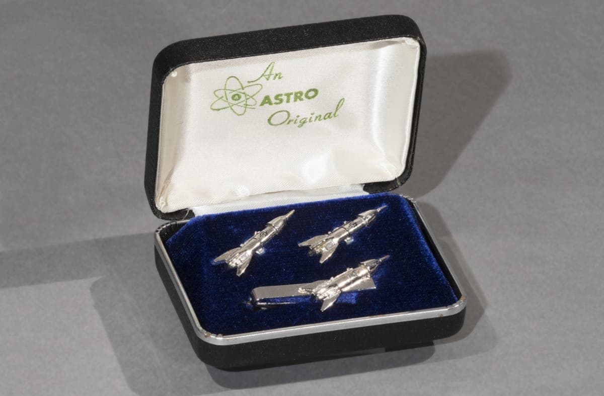 Astro Manufacturing Cuff Links and Tie Clip Set, 1957-1963