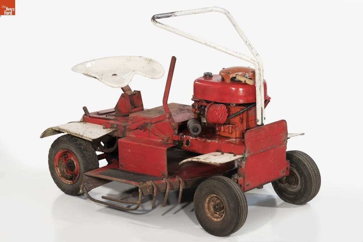 Will-Mow Riding Lawn Mower, 1958-1963