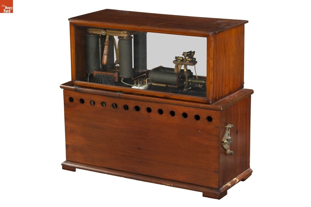 Edison Automatic Voltage Regulator