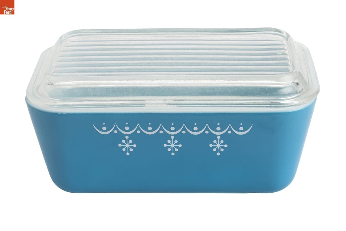 Corning "Pyrex Snowflake Blue" Covered Refrigerator Dish, 1972-1975