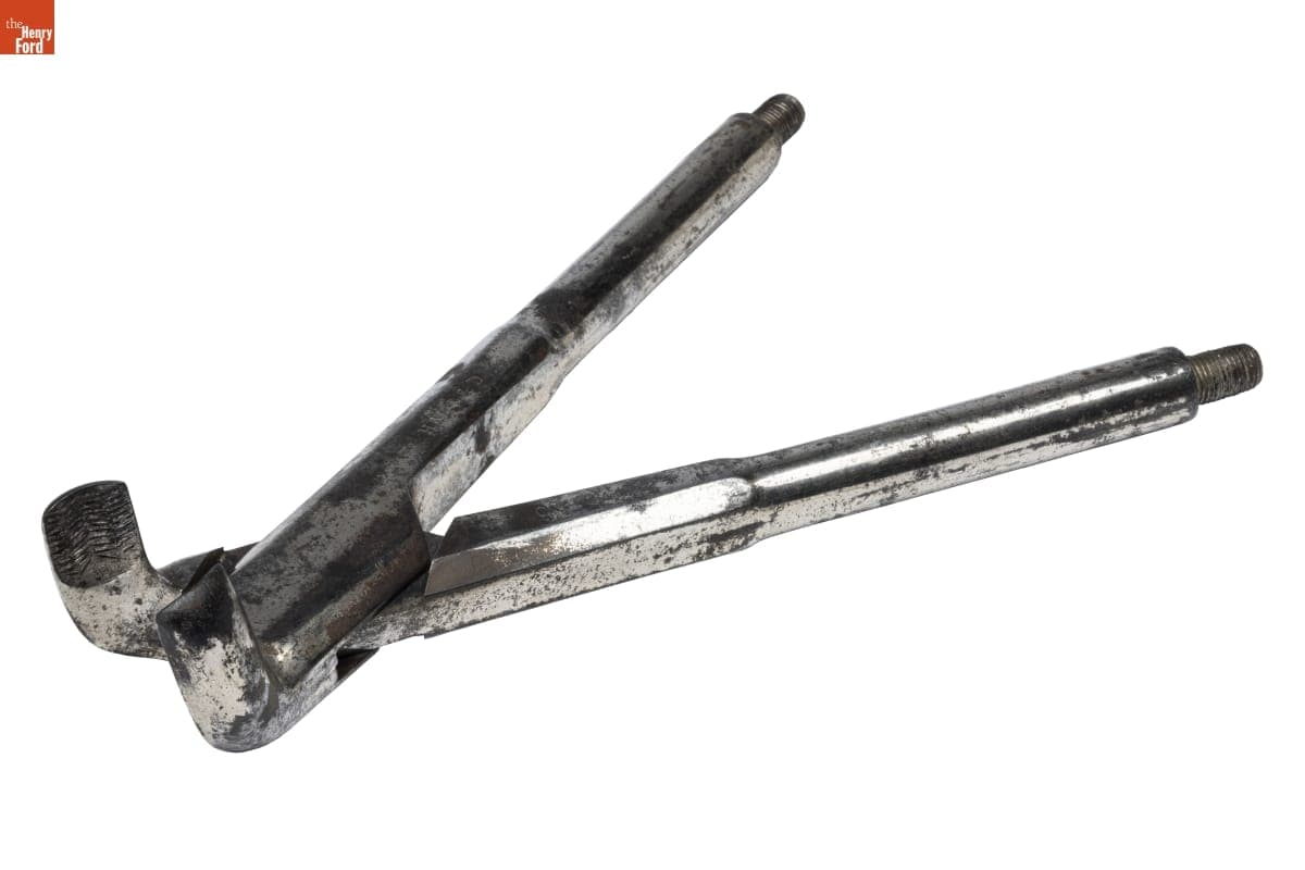 Molar Extractor, 1886-1901