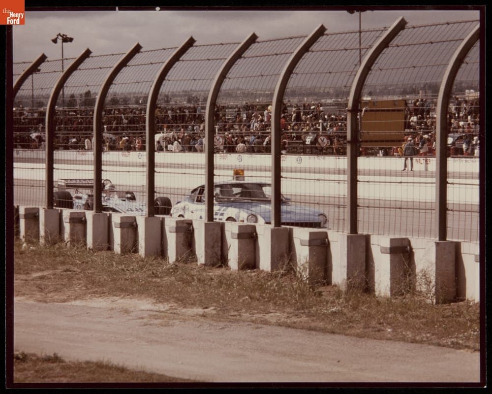Bobby Unser Collection--Photographs--Racing--1975 Indy--Item42