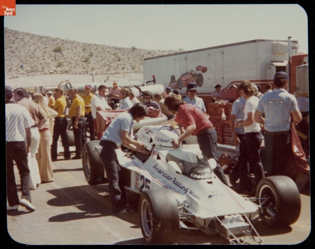 Bobby Unser Collection--Photographs--Racing--1976 Indy--Item12