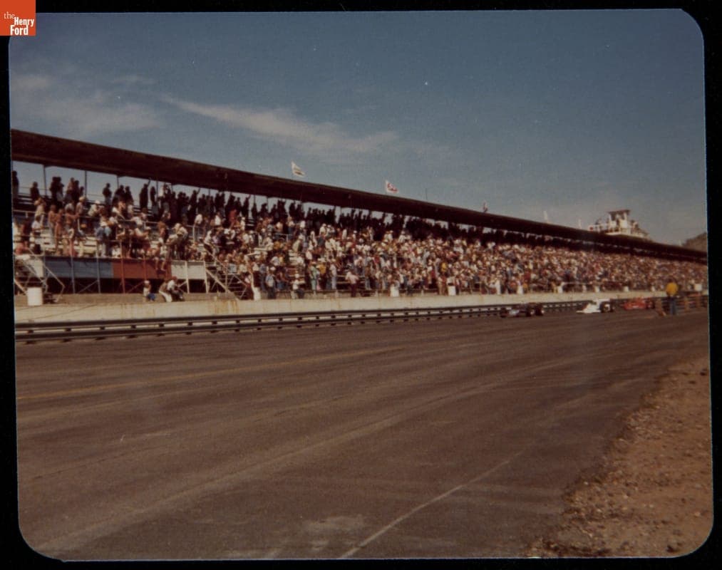Bobby Unser Collection--Photographs--Racing--1976 Indy--Item26