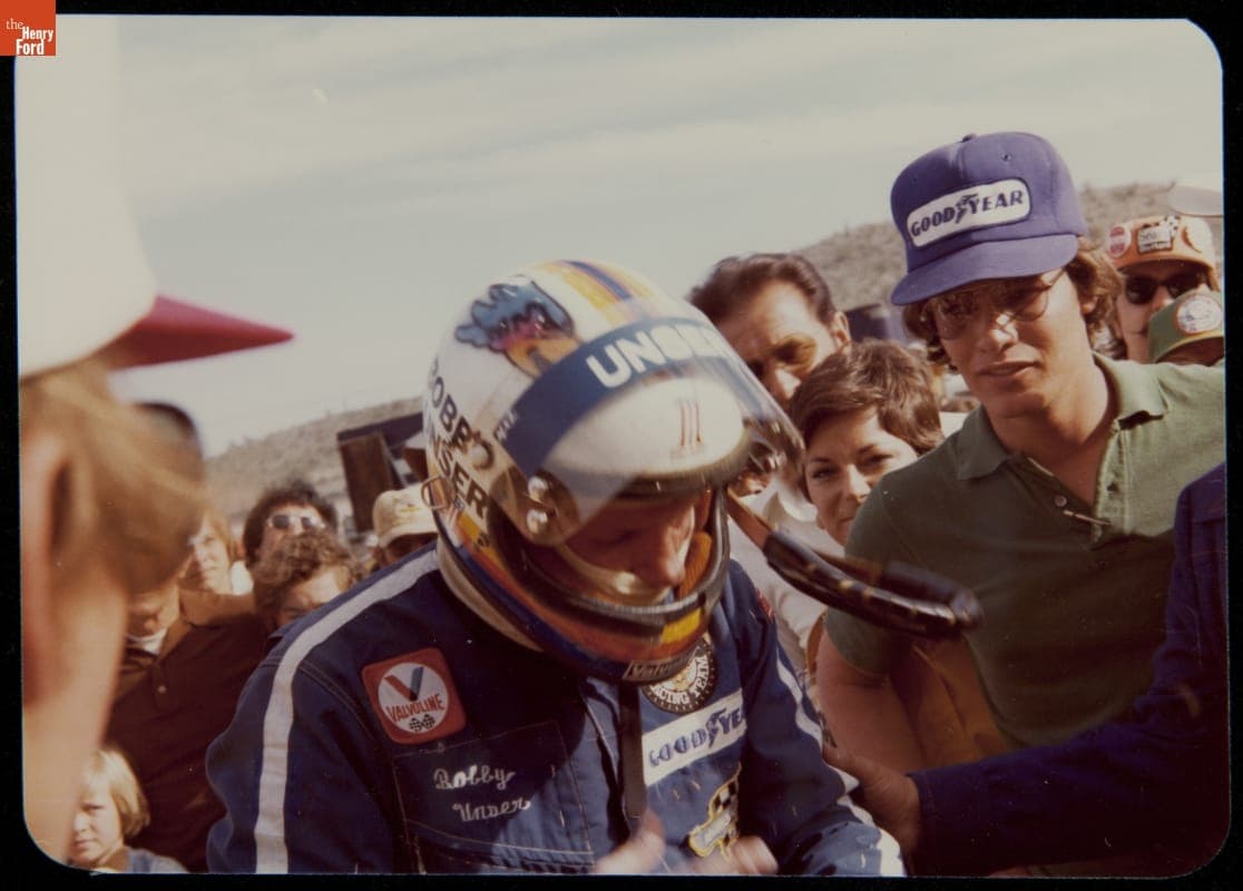 Bobby Unser Collection--Photographs--Racing--1976 Indy--Item30
