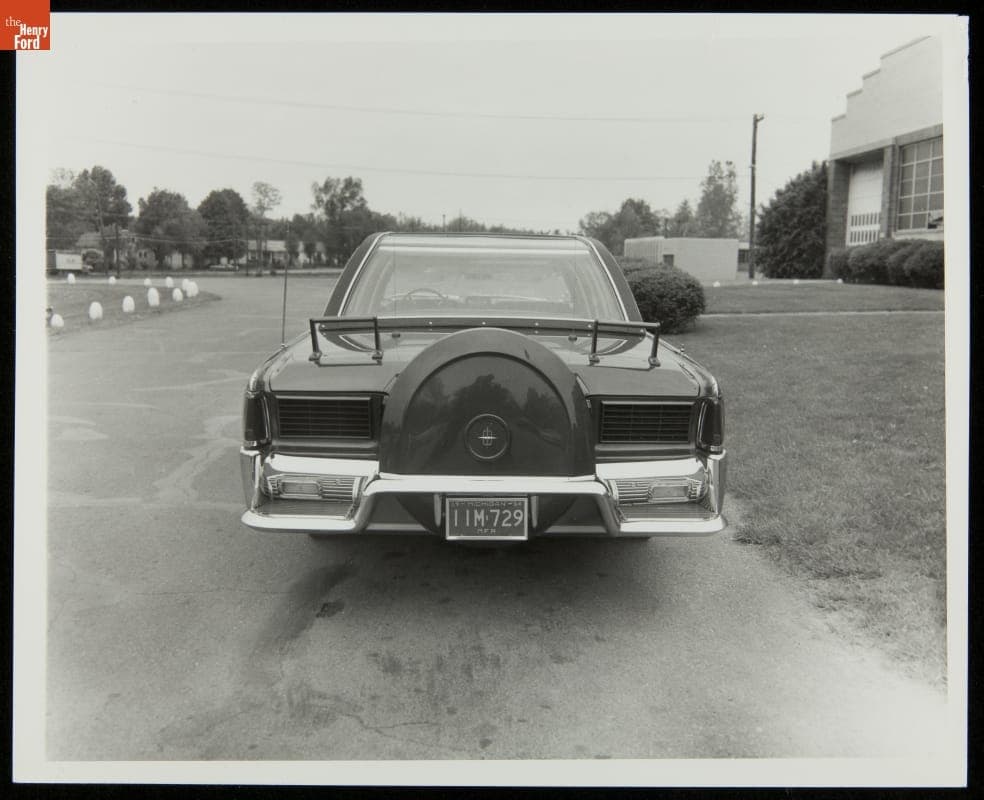 1961 Lincoln Continental Presidential Limousine without Sunshade after "Quick Fix," 1964
