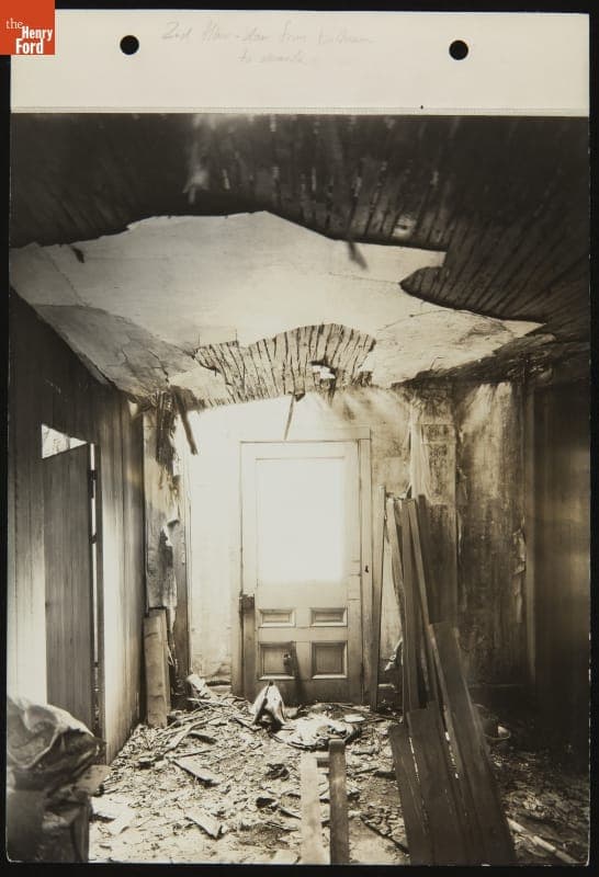 Interior of Eagle Tavern in Clinton, Michigan, September 1, 1925
