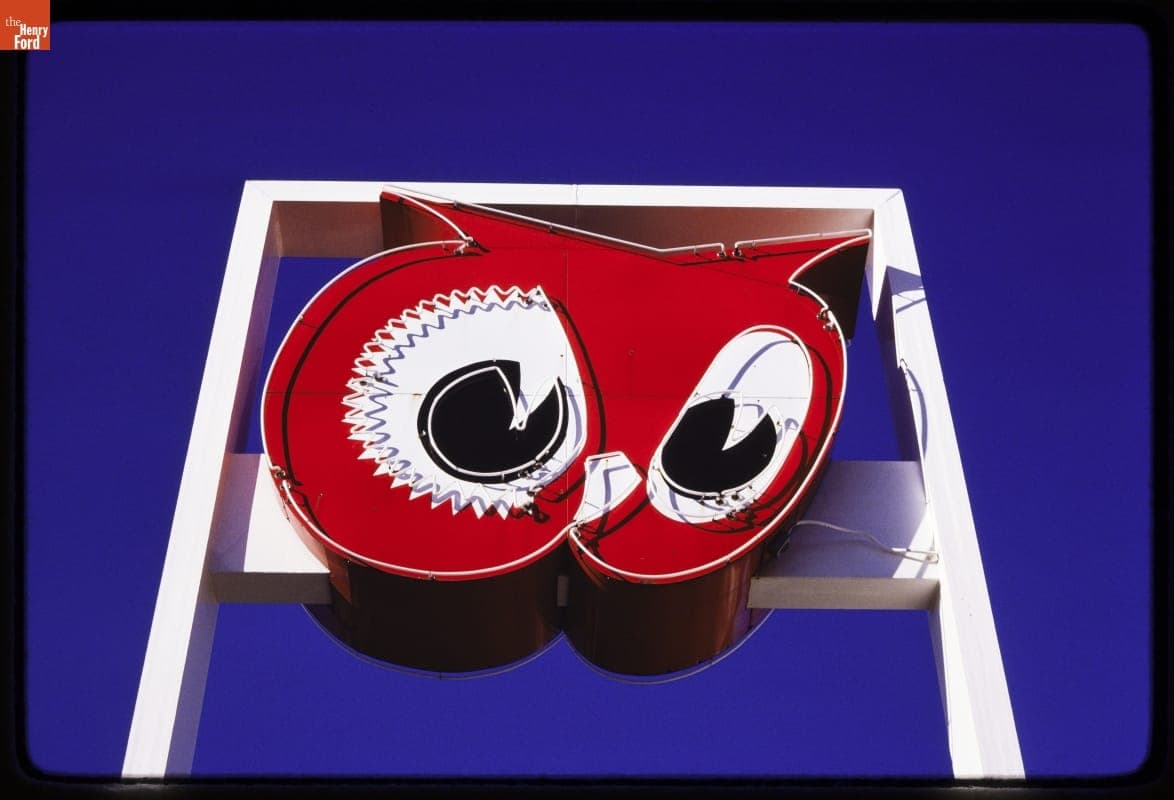 Red Owl Super Market Sign, Jamestown, North Dakota, 1980