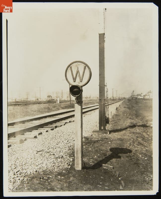 Railroad Crossing Flash Signal, Detroit, Toledo & Ironton Railroad, March 1925