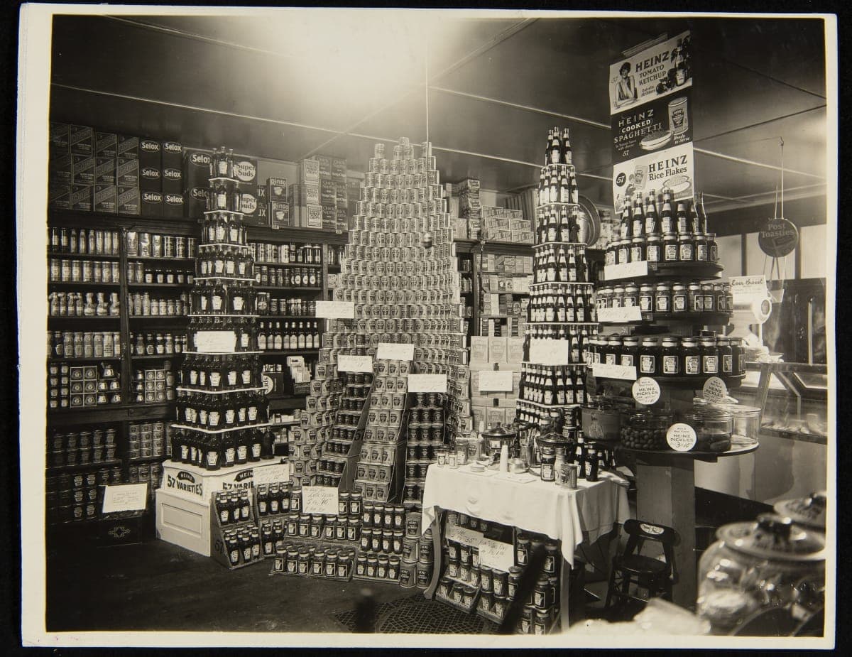 E. H. Seegert Grocery Store Display of Heinz Products, Toledo, Ohio, circa 1929