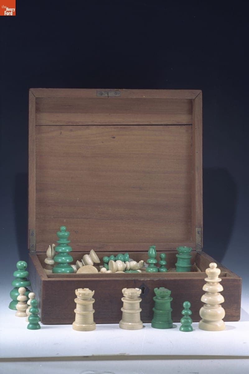 Chess Set and Storage Box, 1800-1850
