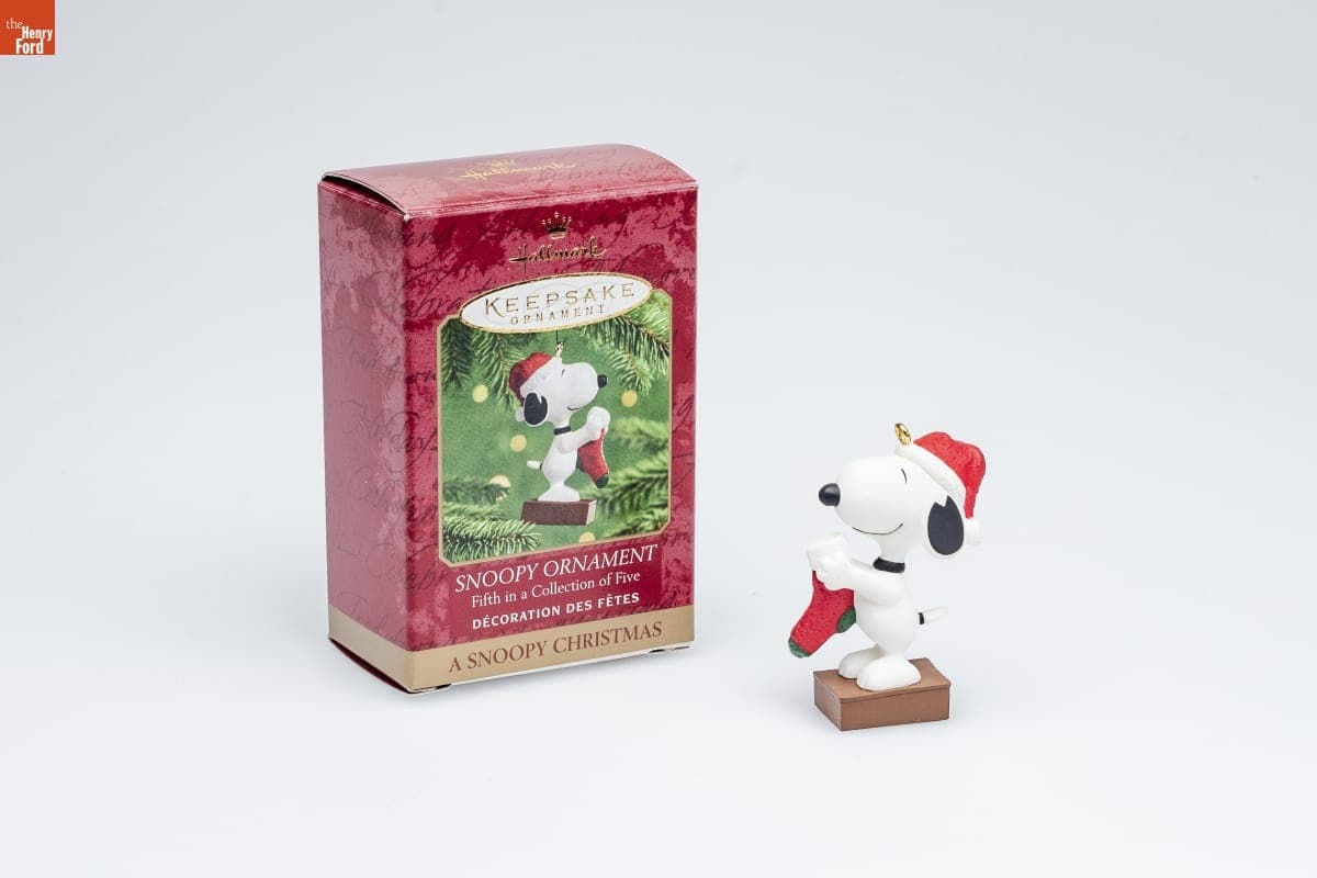 Hallmark "A SNOOPY CHRISTMAS: Snoopy" Christmas Ornament, 2000