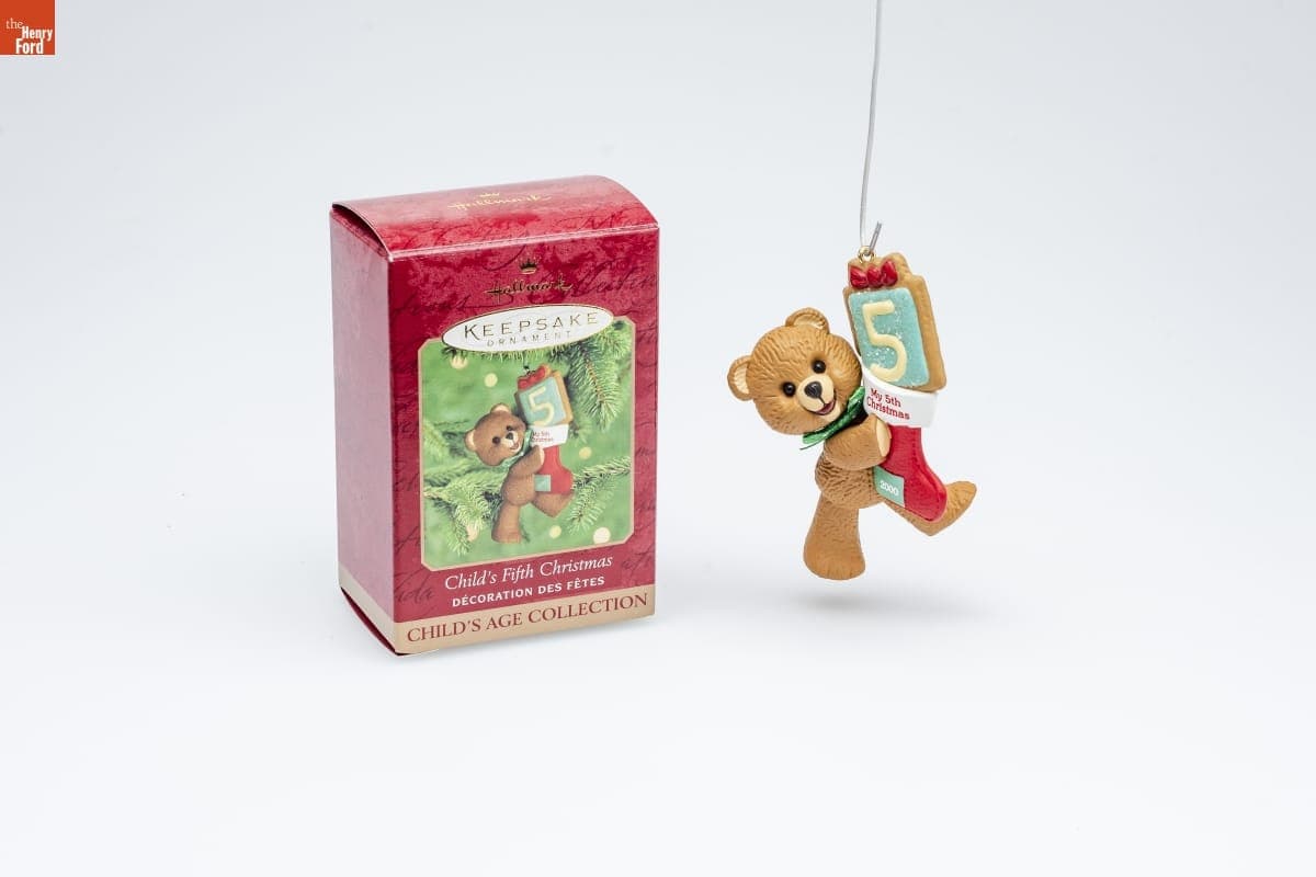 Hallmark "Child's Age Collection: Child's Fifth Christmas" Christmas Ornament, 2000