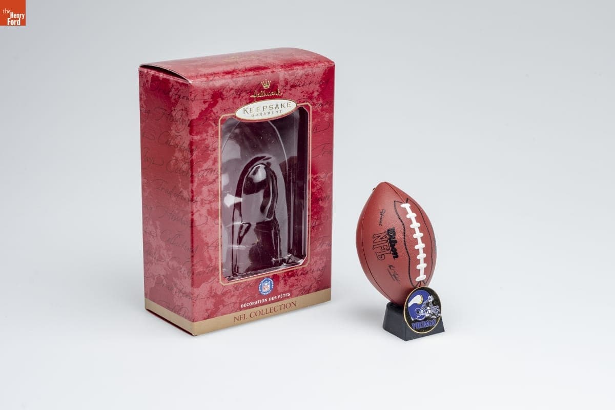 Hallmark "NFL Collection: Minnesota Vikings" Christmas Ornament, 2000