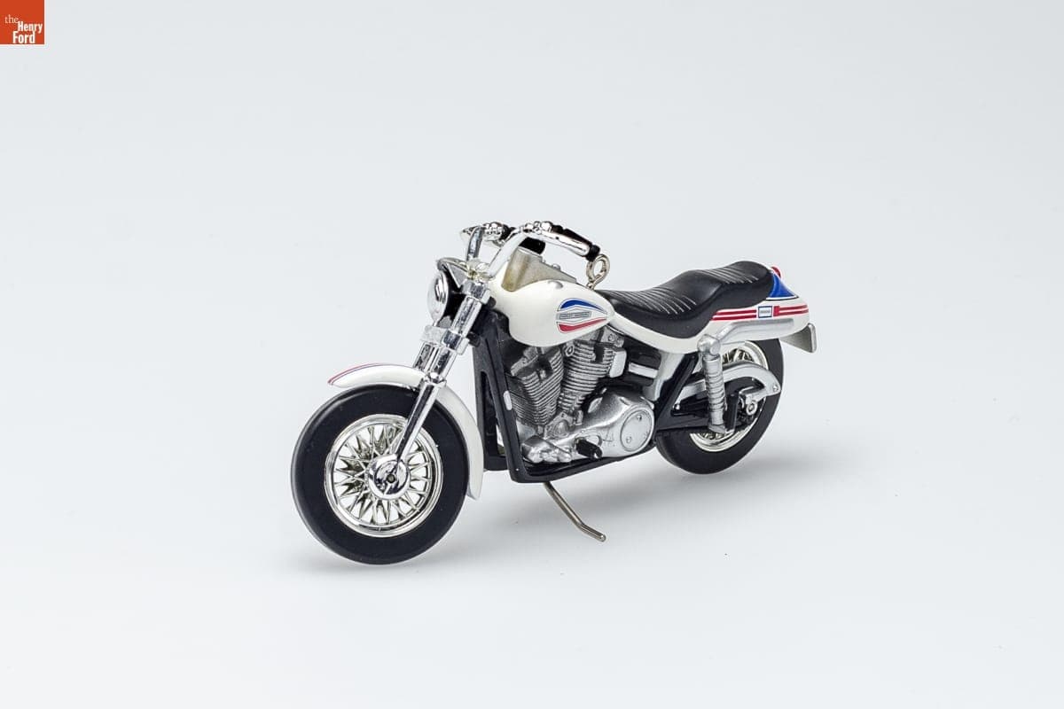 Hallmark "Harley-Davidson Motorcycle Milestones Series: 1971 FX-1200 Super Glide" Christmas Ornament, 2002