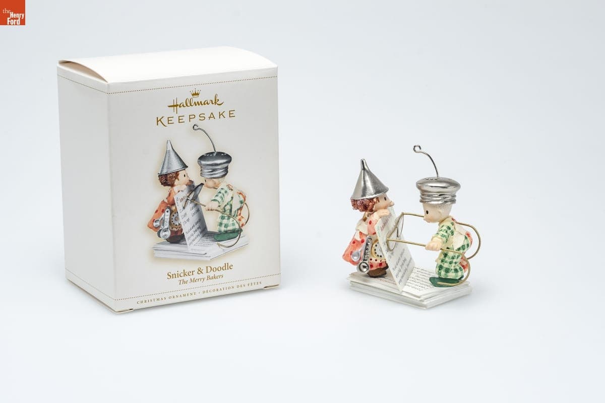 Hallmark "The Merry Bakers: Snicker & Doodle" Christmas Ornament, 2006
