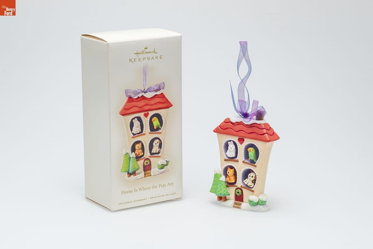 Hallmark "Home Is Where the Pets Are" Christmas Ornament, 2008
