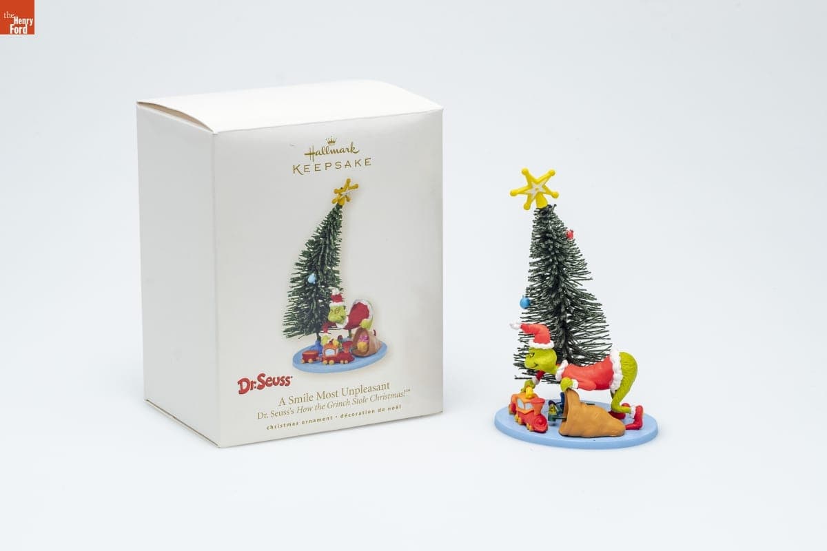 Hallmark "Dr. Seuss's How the Grinch Stole Christmas!: A Smile Most Unpleasant" Christmas Ornament, 2008