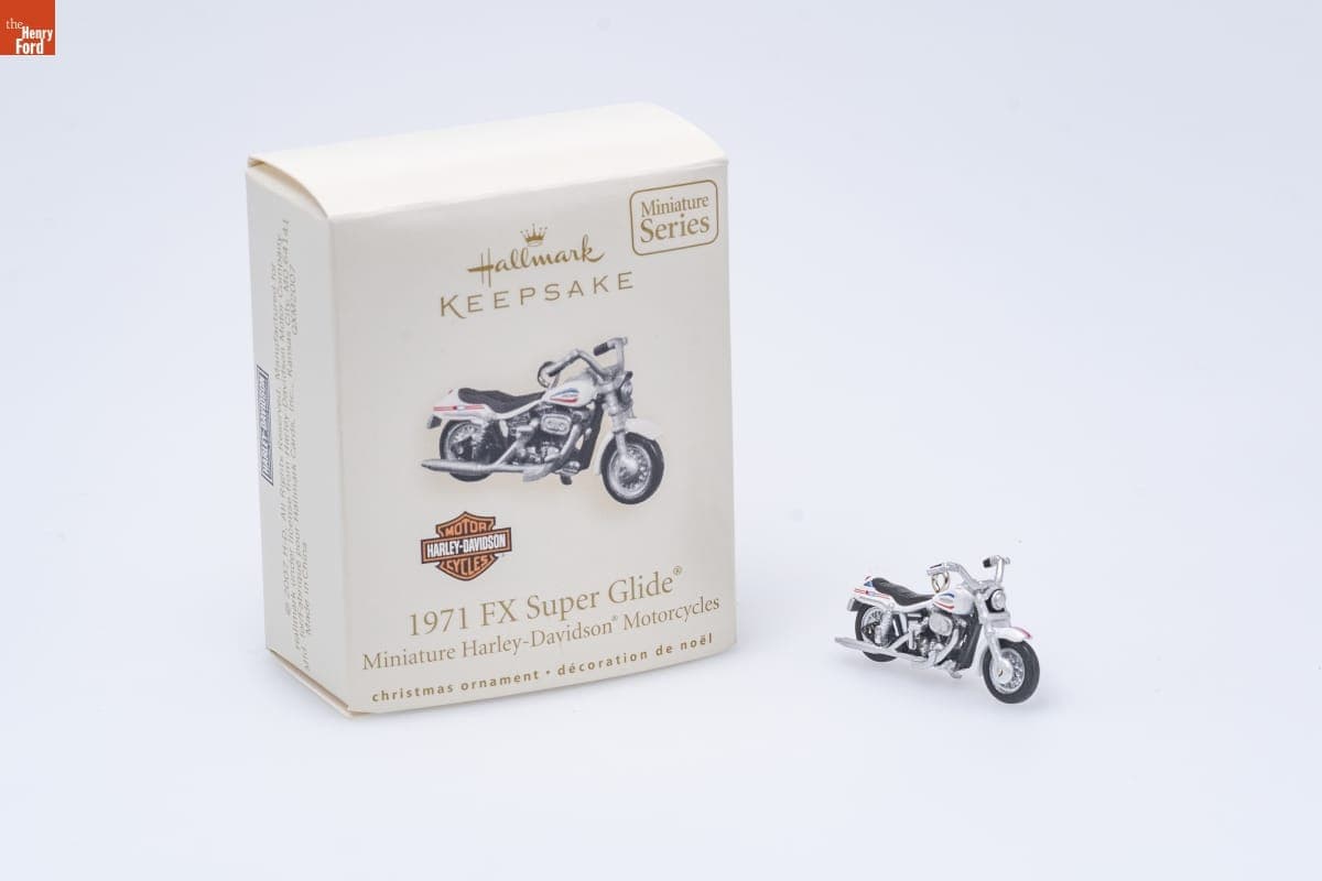 Hallmark "Miniature Harley-Davidson Motorcycles Series: 1971 FX Super Glide" Miniature Christmas Ornament, 2007