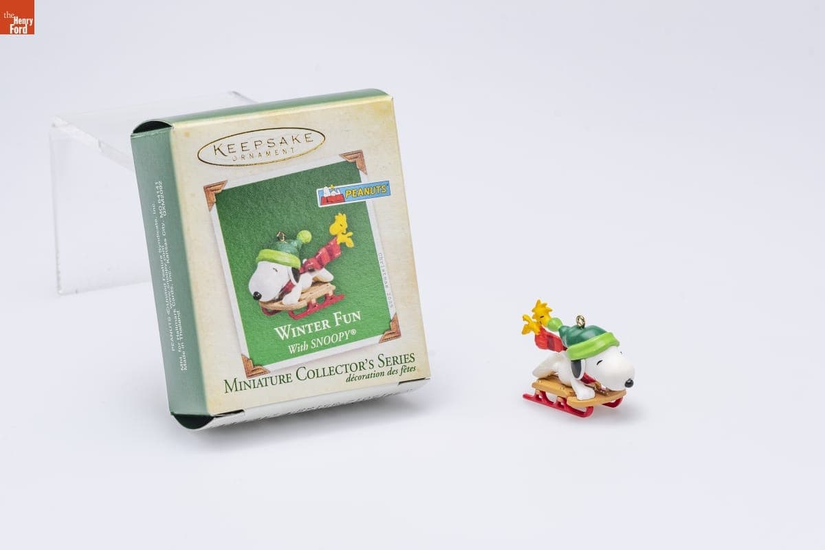 Hallmark "Winter Fun With SNOOPY Series" Miniature Christmas Ornament, 2005