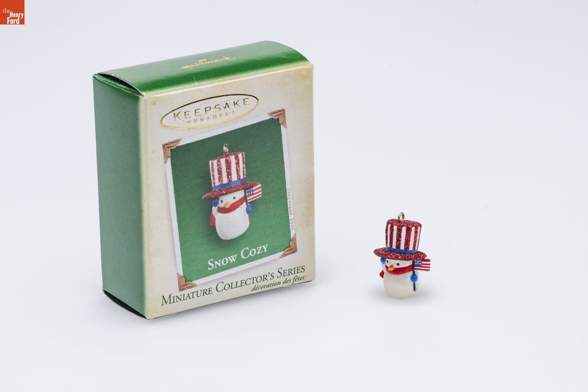 Hallmark "Snow Cozy Series" Miniature Christmas Ornament, 2005