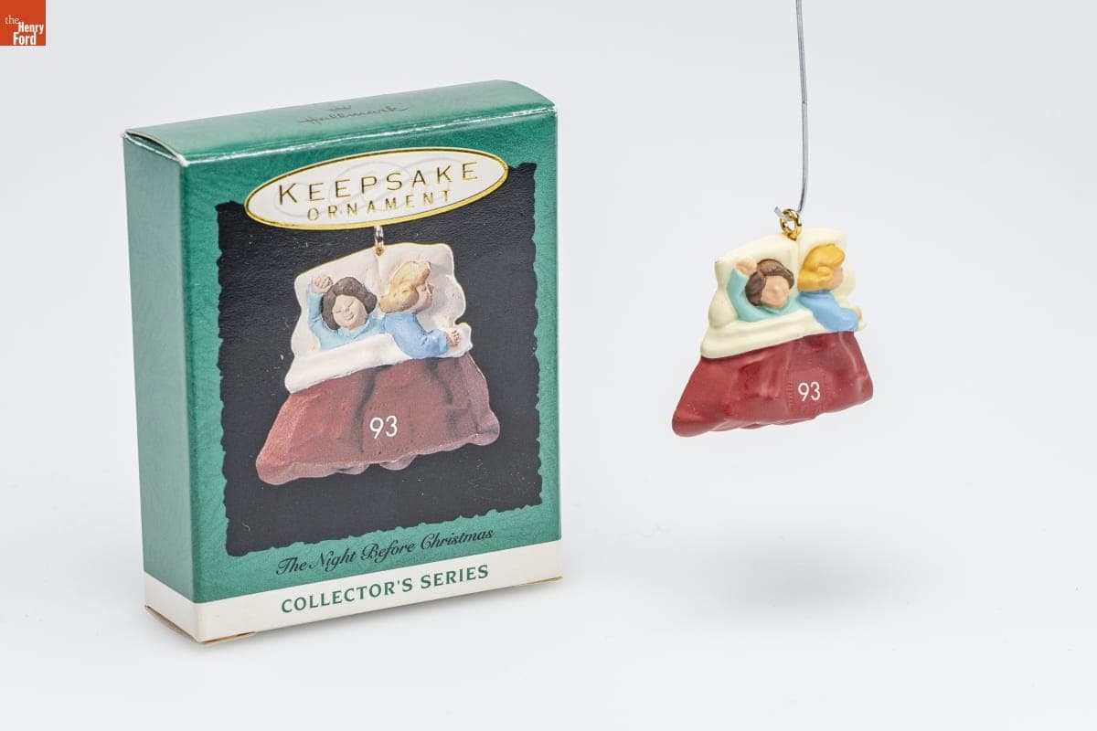 Hallmark "The Night Before Christmas Series" Miniature Christmas Ornament, 1993