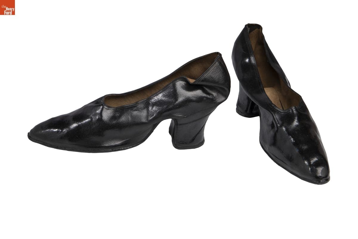 Women's Overshoes, 1917-1921