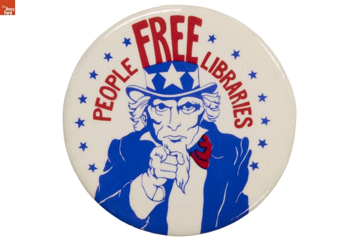 "Free People Free Libraries" Button, Used by Velma Turman Moody, 1976