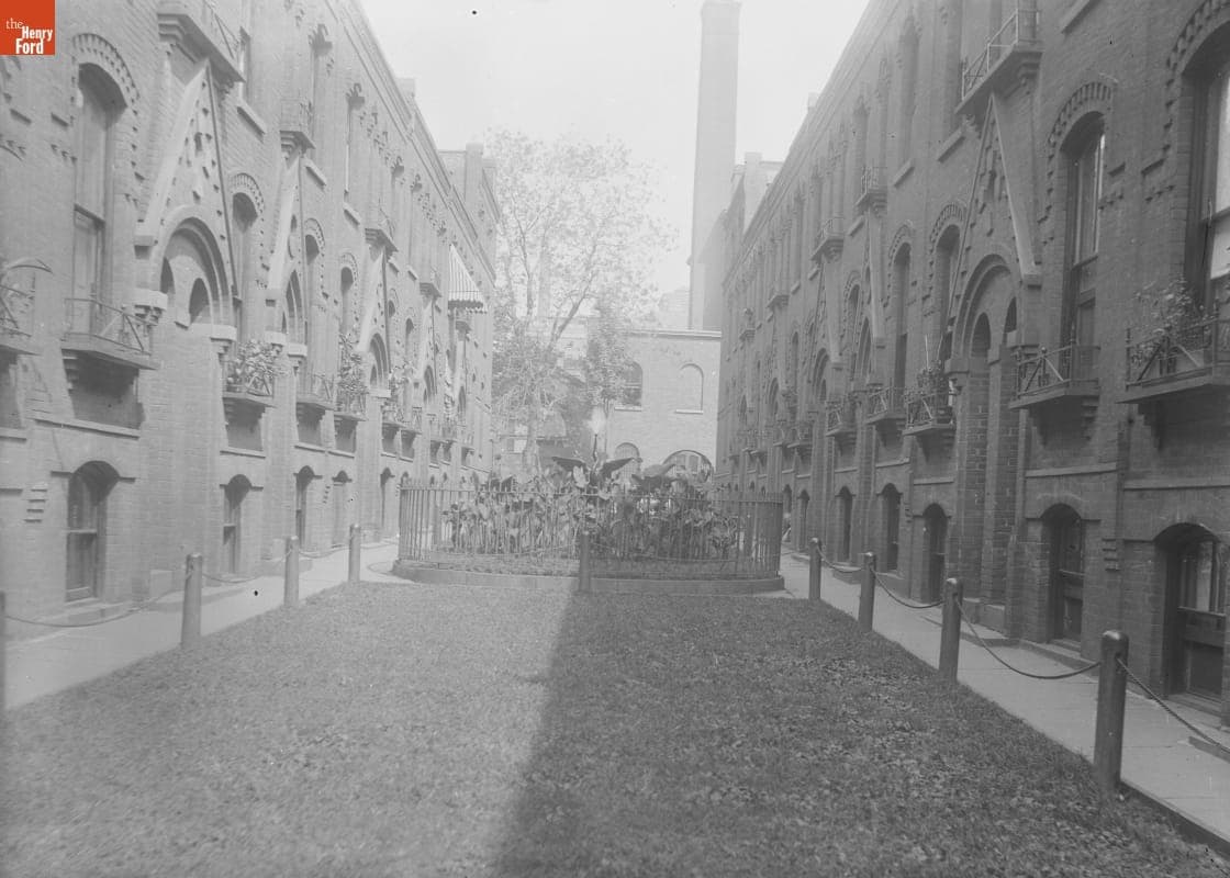 Lost Streets, Warren Place, 1890-1915