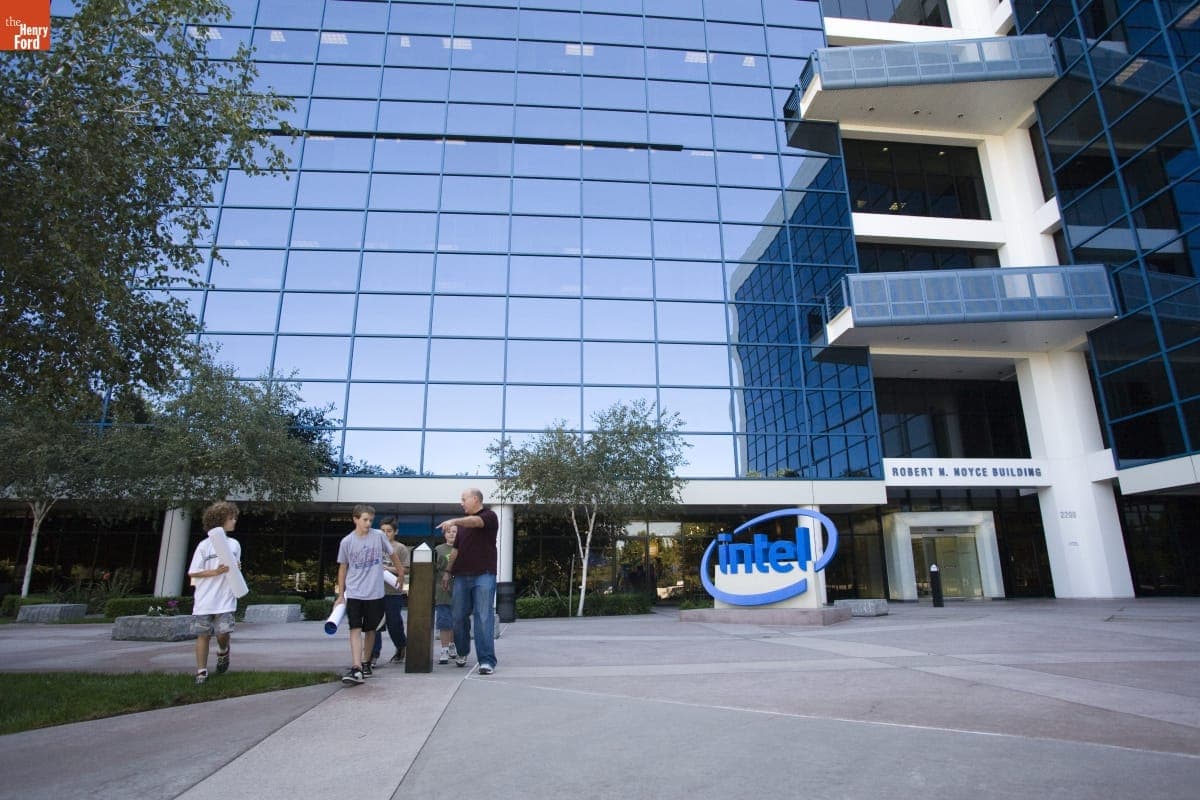 Oral History Interview with Gordon Moore, September 24, 2008--Photographs--Digital Images--Item 58