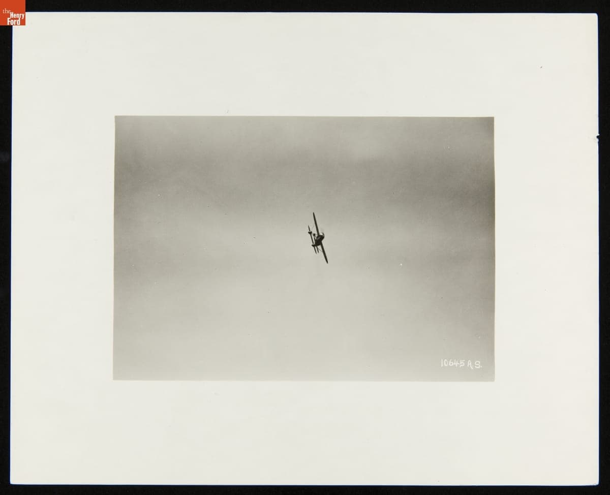 Lieutenant Russell L. Maughan in a Navy Aircraft, Rounding the Pylon, Pulitzer Air Race, October 14, 1922