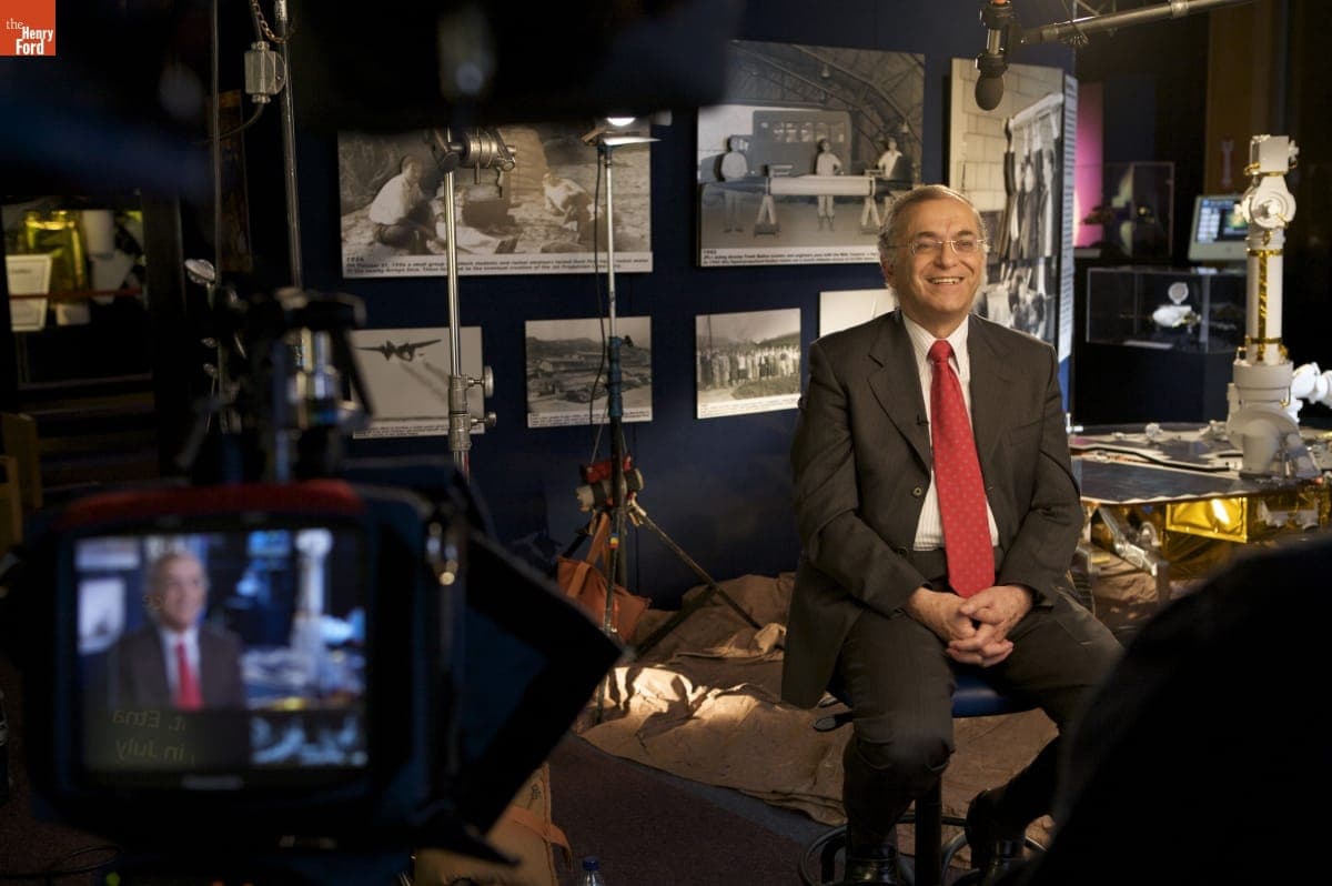 Oral History Interview with Charles Elachi, February 24, 2009--Photographs--Digital Images--Item 19