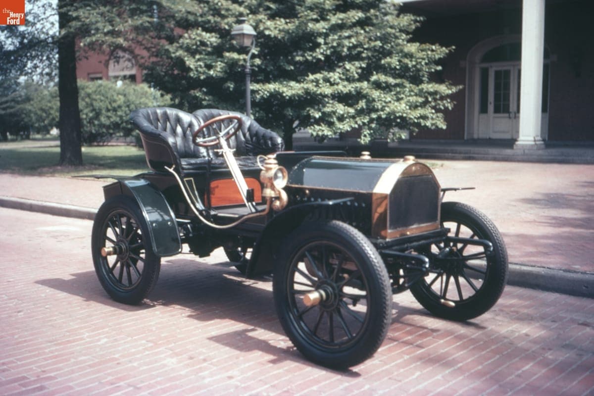 1904 Pierce-Arrow Roadster