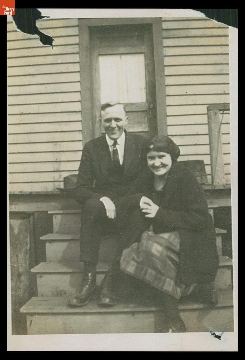 Cleoda and Della Davis on the Steps of their Home, circa 1925