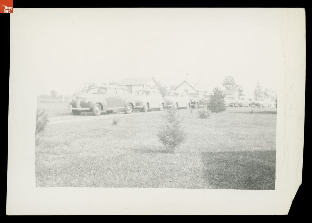 Lore Mac Tourist Cabins, Brooklyn, Michigan, circa 1945