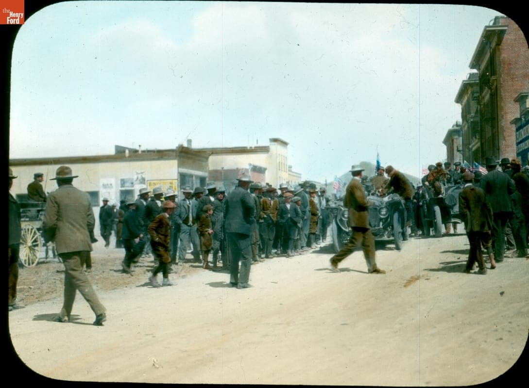 The Thomas Flyer and Team Leaving San Jose, California, New York to Paris Race, 1908