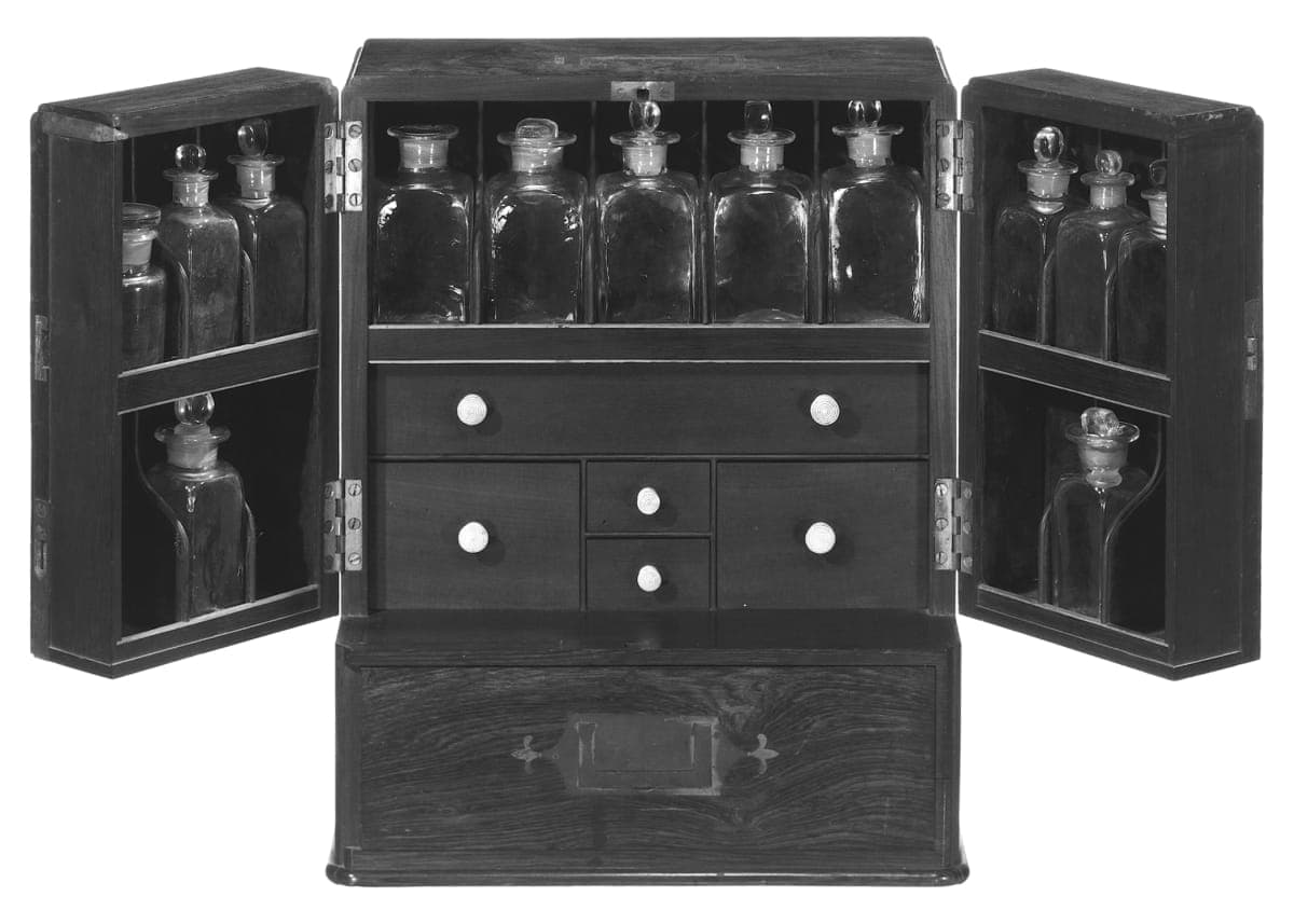 Medicine Chest, Possibly Designed for Use aboard a Ship, 1835-1845