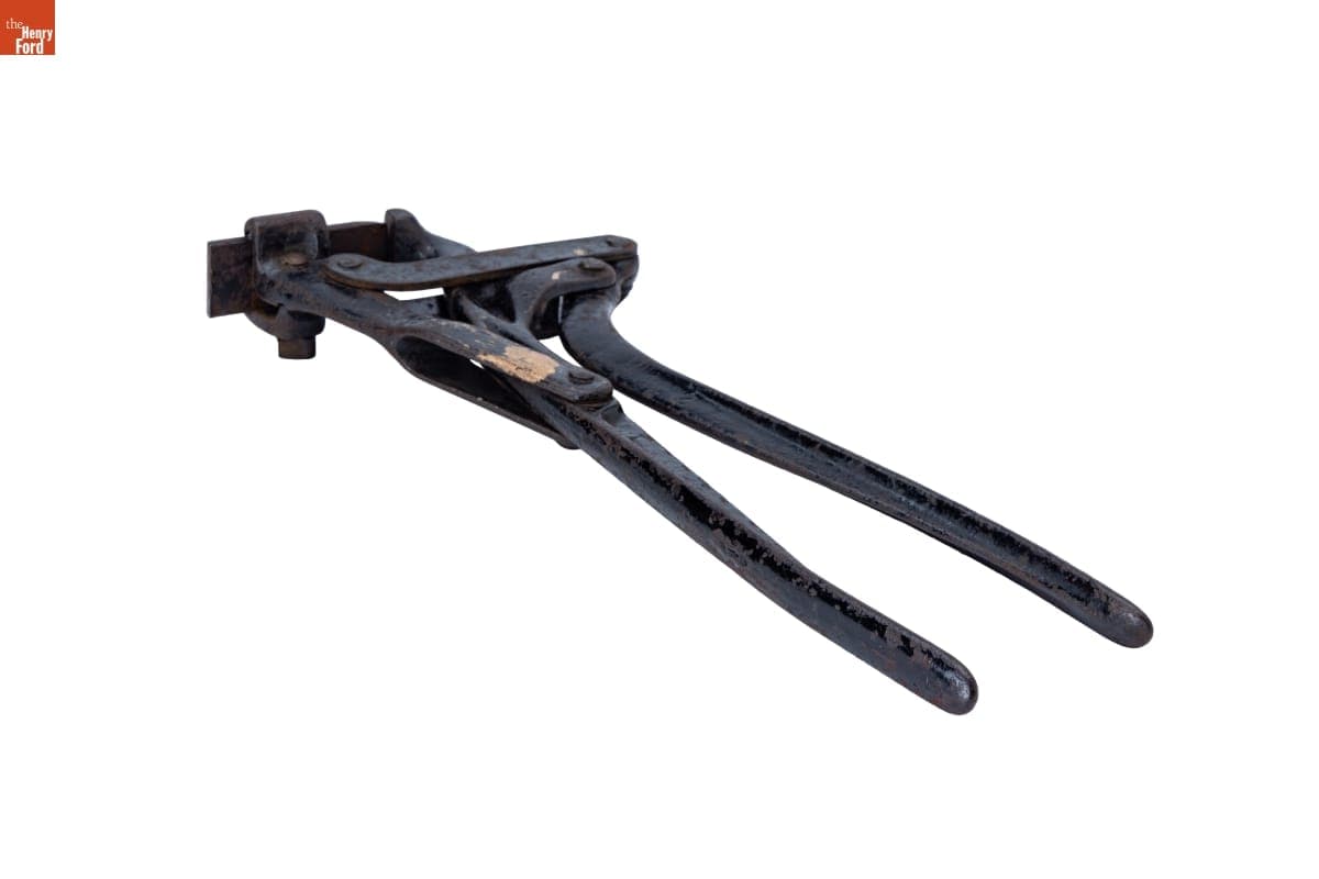 Hoof Nipper, circa 1890