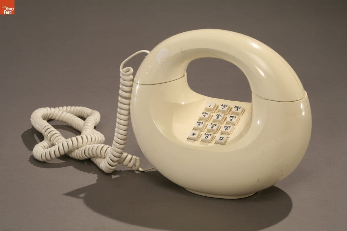 Sculptura Or "Donut" Telephone, 1980-1989