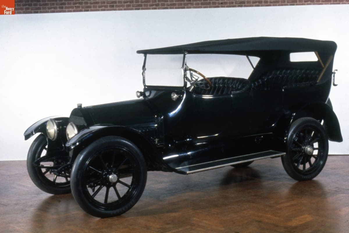 1915 Cadillac V-8 Touring Car