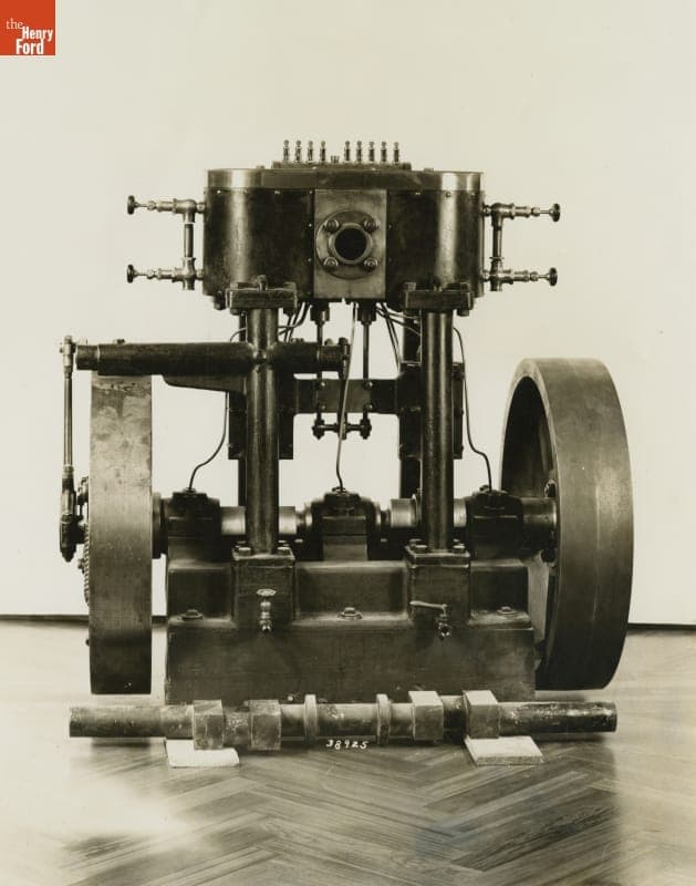 Armington & Sims 2-cylinder Vertical Marine Steam Engine, 1896